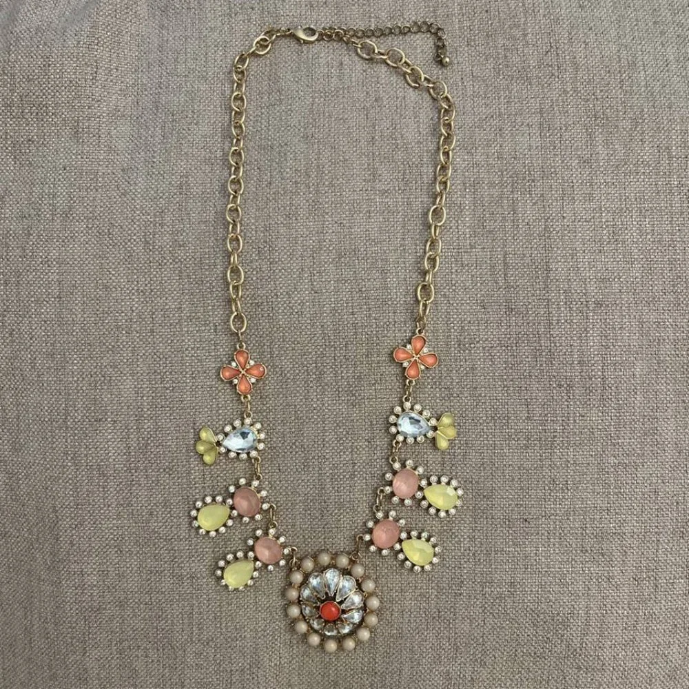 Vintage Gold Color Necklace w/ Rhinestones & Beads